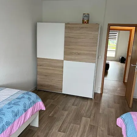 Sonnige Terrassenwohnung Mit 3 Zimmern R15
